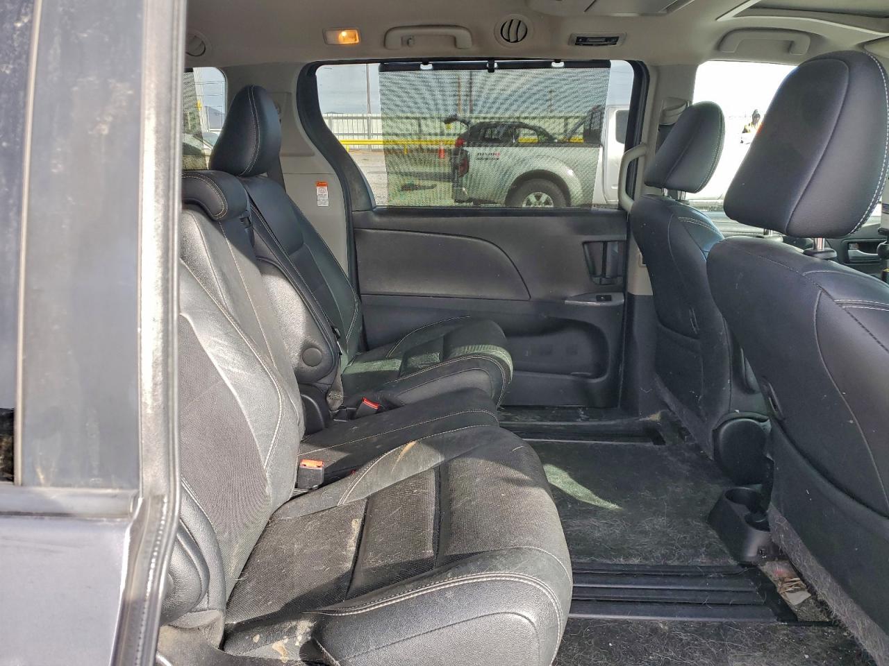 2015 TOYOTA SIENNA SPORT photo 21