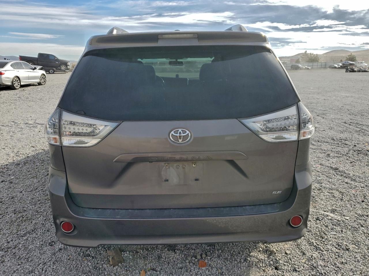 2015 TOYOTA SIENNA SPORT photo 11