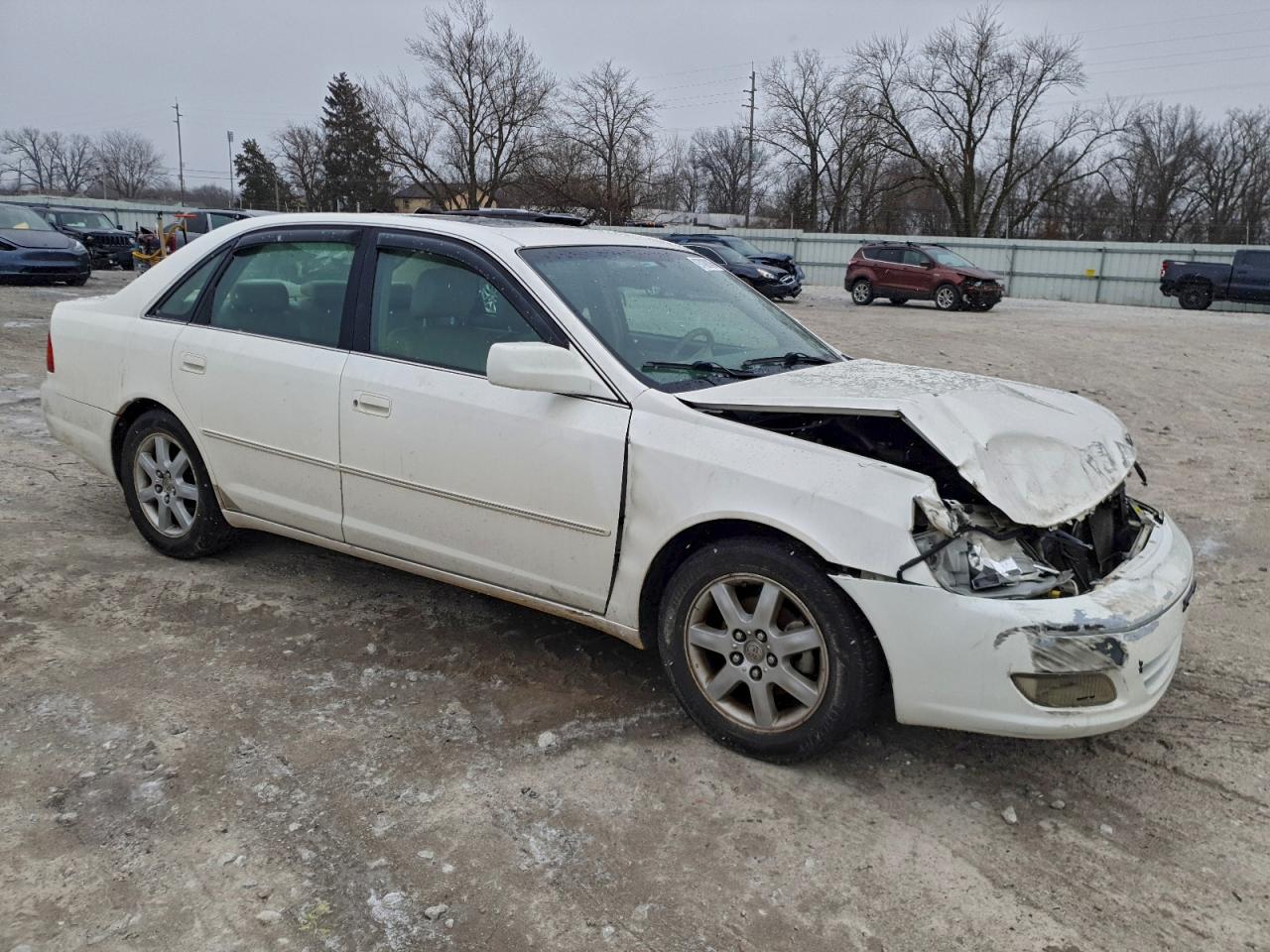 2001 TOYOTA AVALON XL photo 4