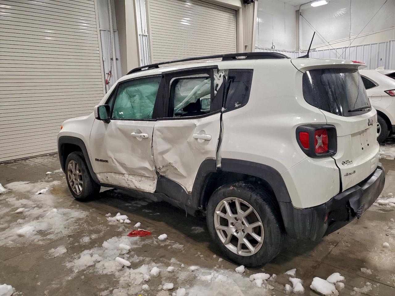 2019 JEEP RENEGADE LATITUDE photo 2