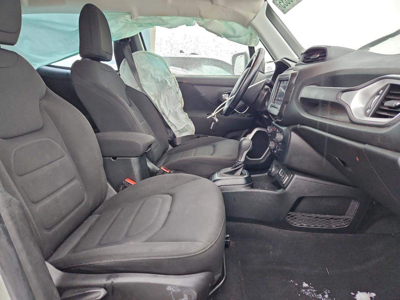2019 JEEP RENEGADE LATITUDE photo 7