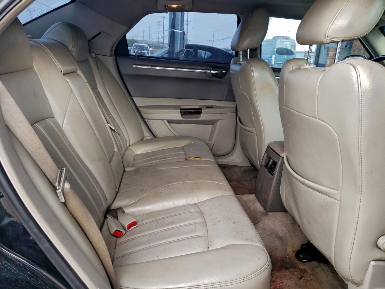 2007 CHRYSLER 300C photo 10