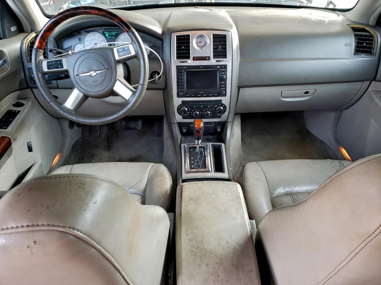 2007 CHRYSLER 300C photo 8