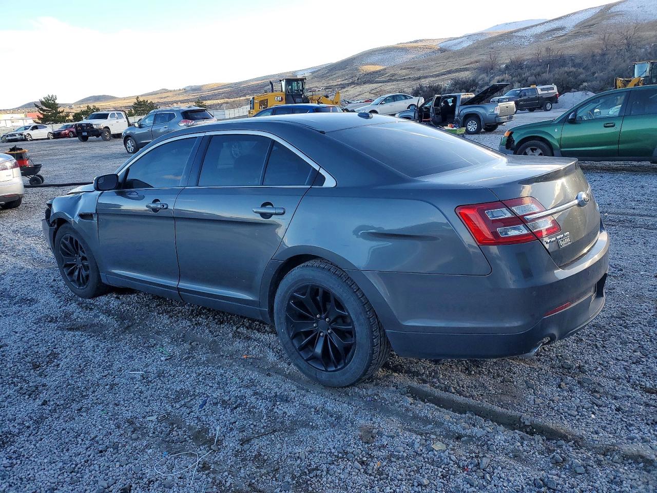 2015 FORD TAURUS LIMITED photo 2