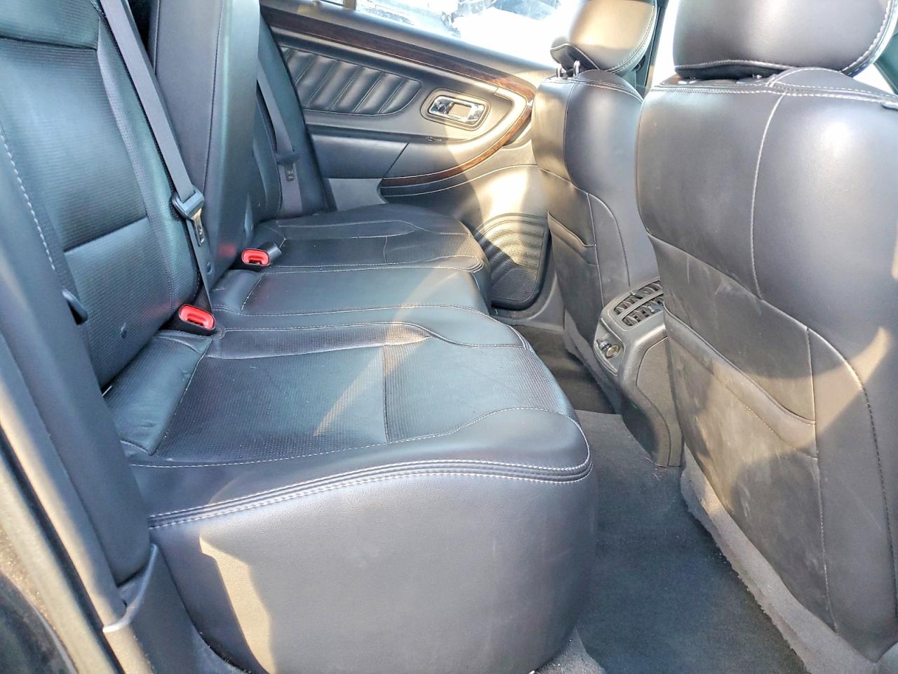 2015 FORD TAURUS LIMITED photo 10