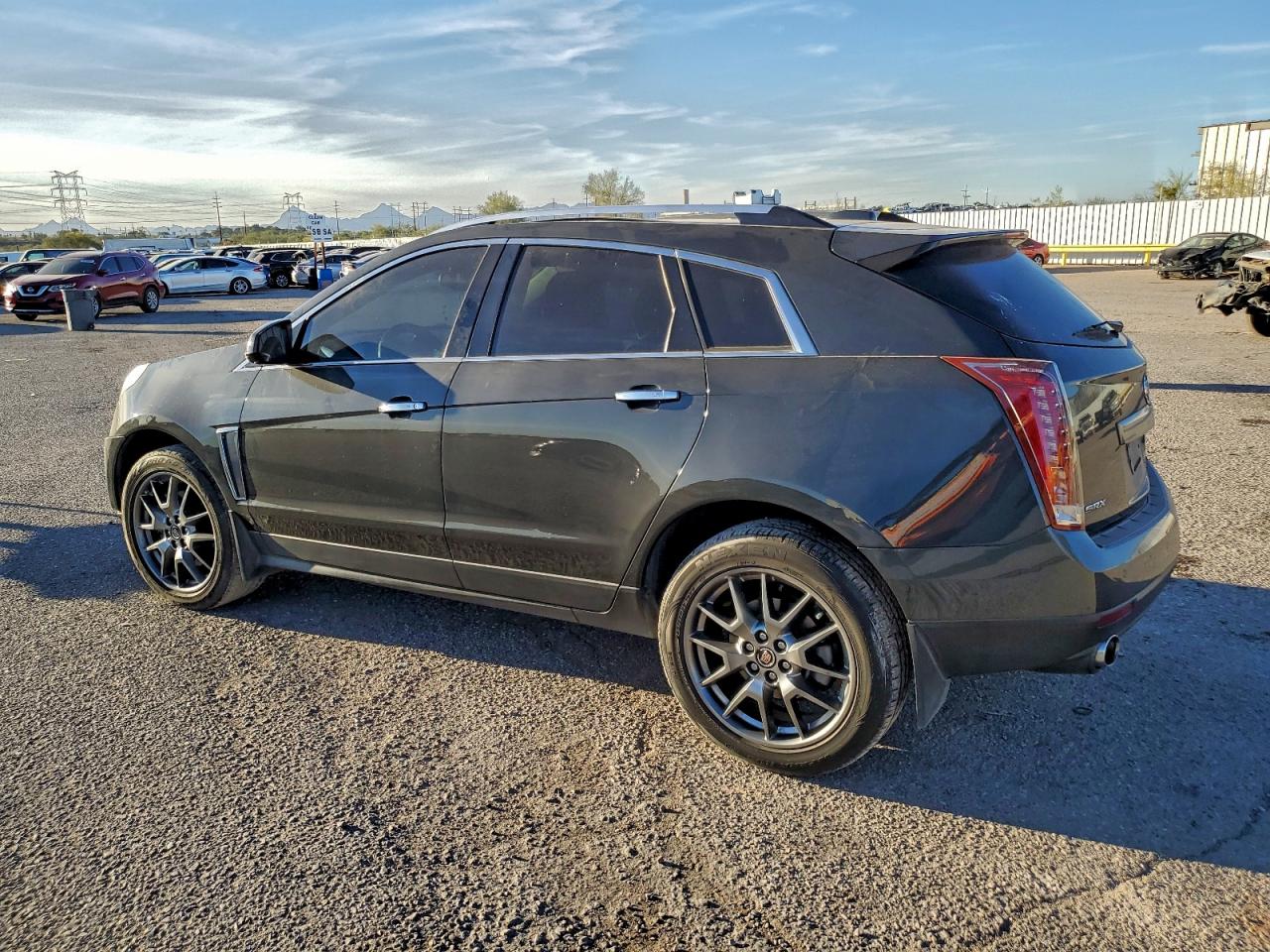 2016 CADILLAC SRX PERFORMANCE COLLECTION photo 3