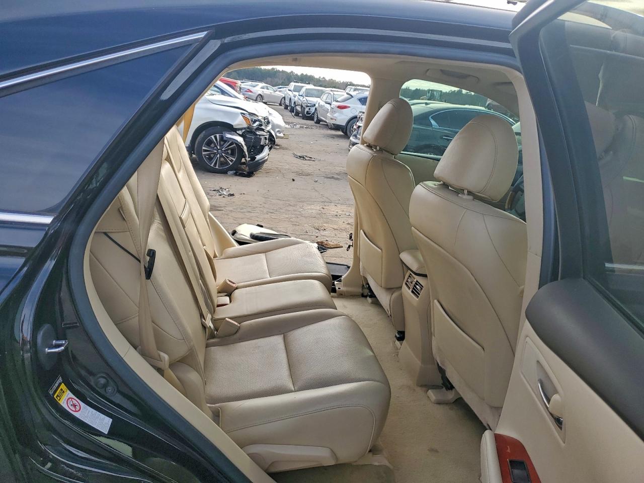 2011 LEXUS RX 350 photo 31