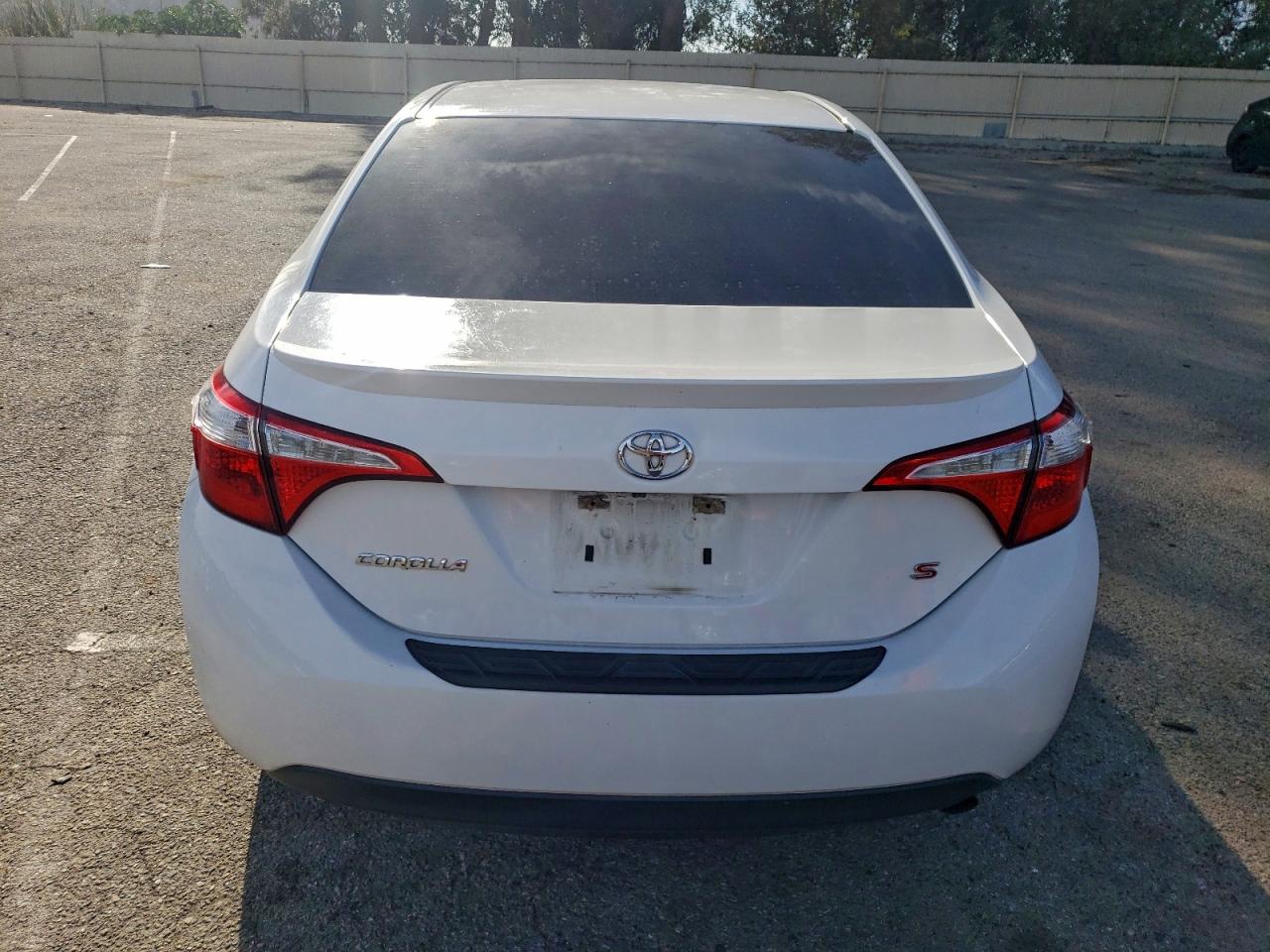 2016 TOYOTA COROLLA L photo 6