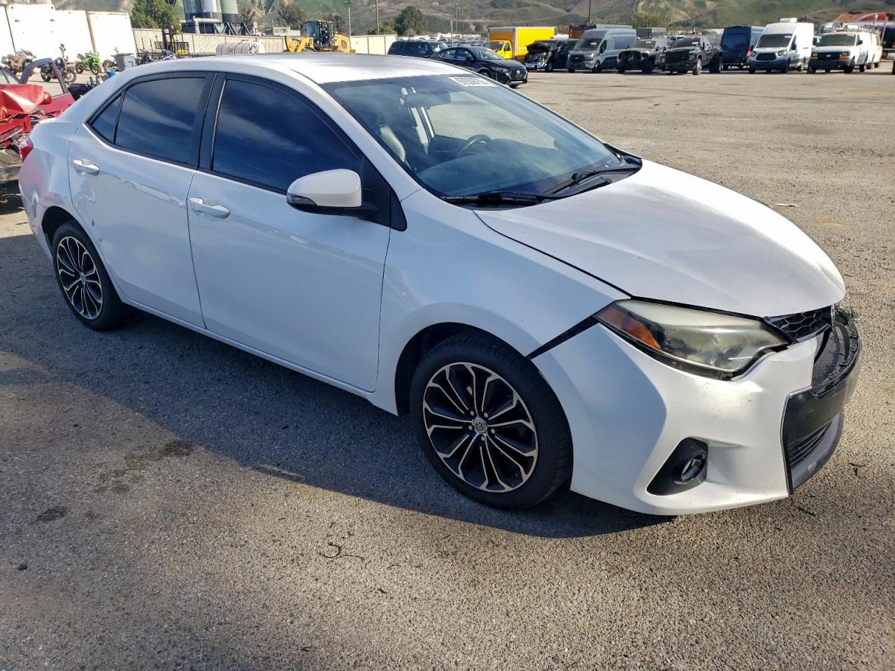 2016 TOYOTA COROLLA L photo 4