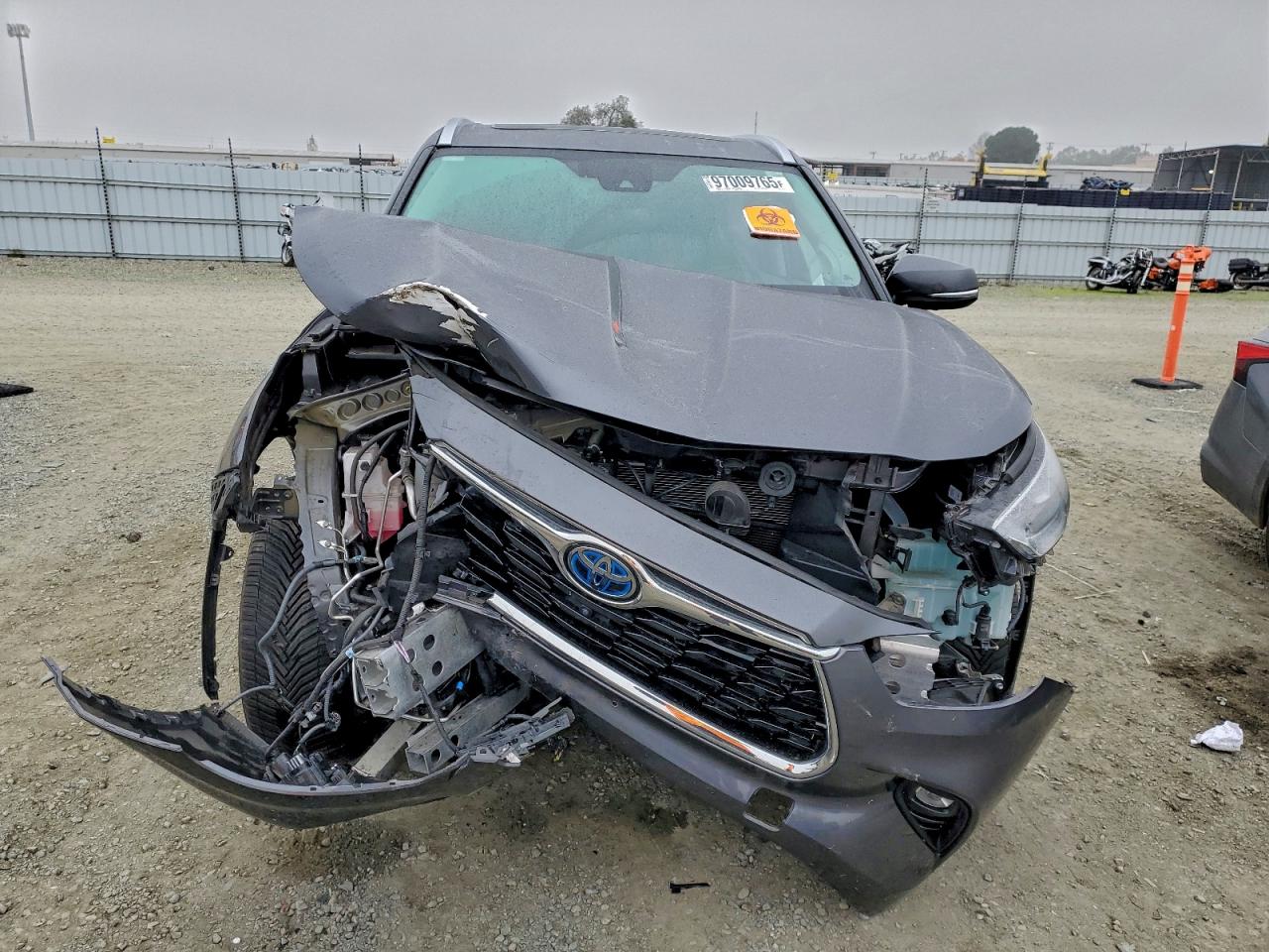 2020 TOYOTA HIGHLANDER HYBRID LIMITED photo 5