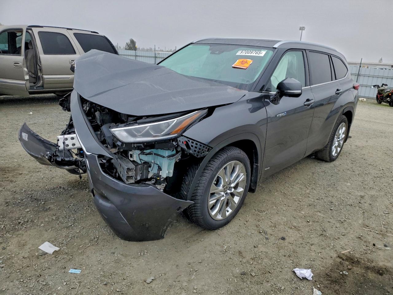 2020 TOYOTA HIGHLANDER