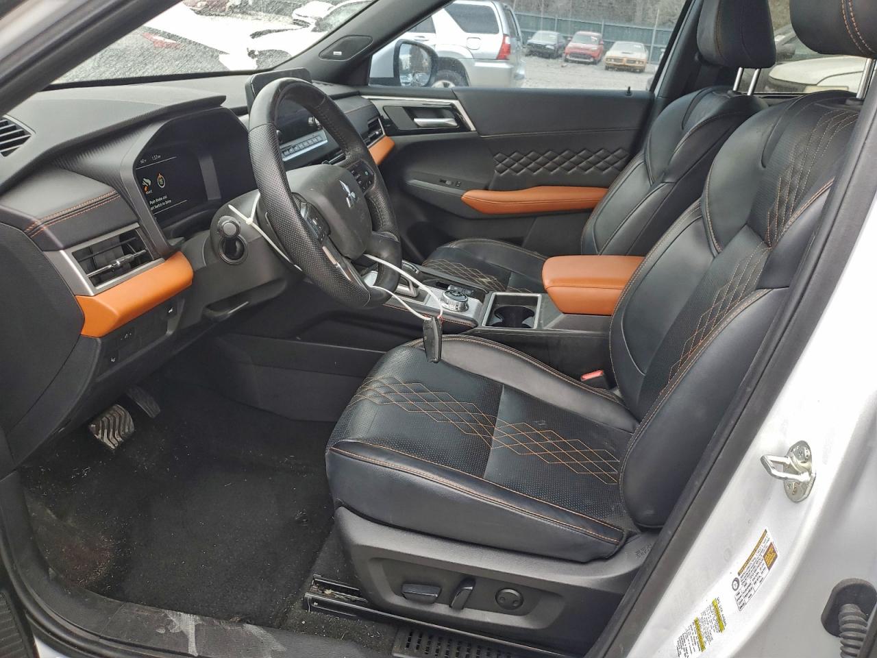 2024 MITSUBISHI OUTLANDER SEL photo 13
