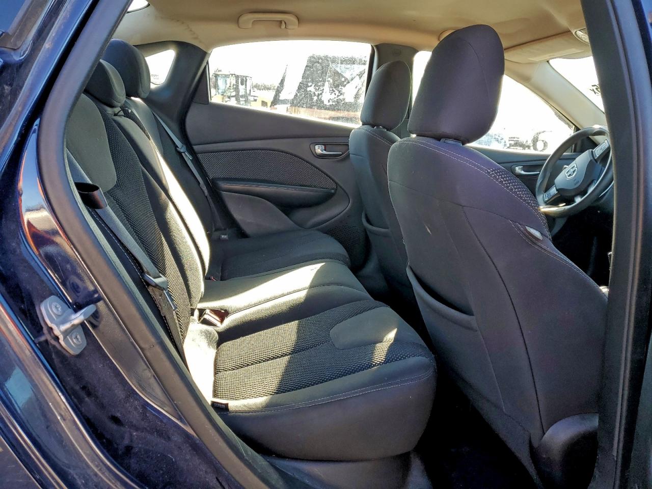 2015 DODGE DART SXT photo 10