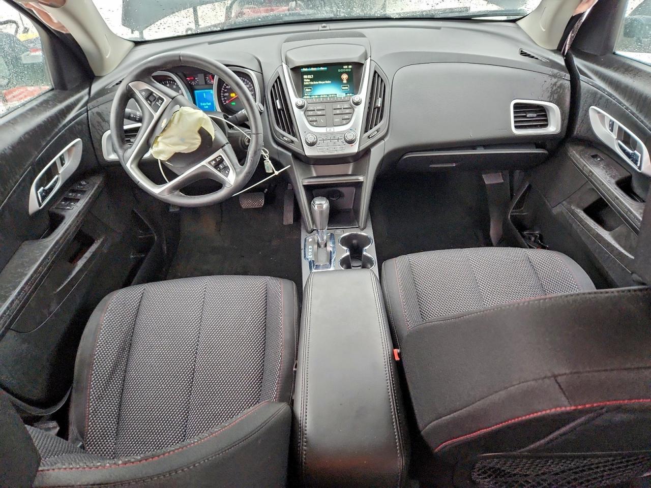 2017 CHEVROLET EQUINOX LT photo 8