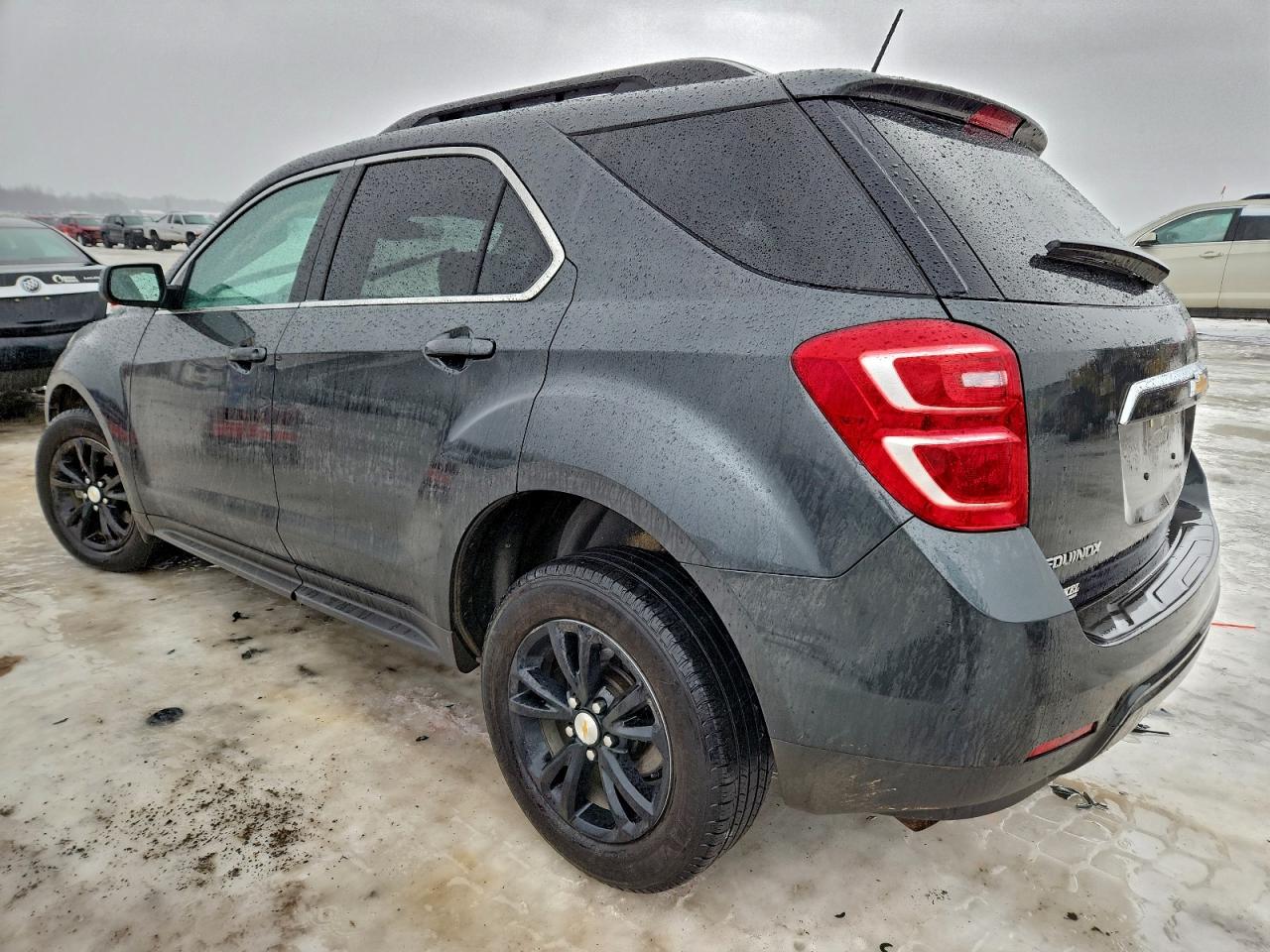 2017 CHEVROLET EQUINOX LT photo 2