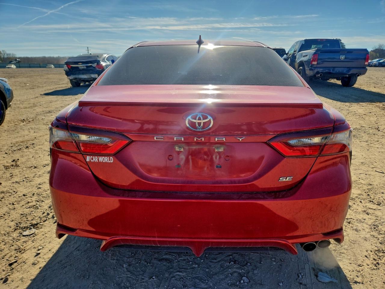 2022 TOYOTA CAMRY SE photo 6