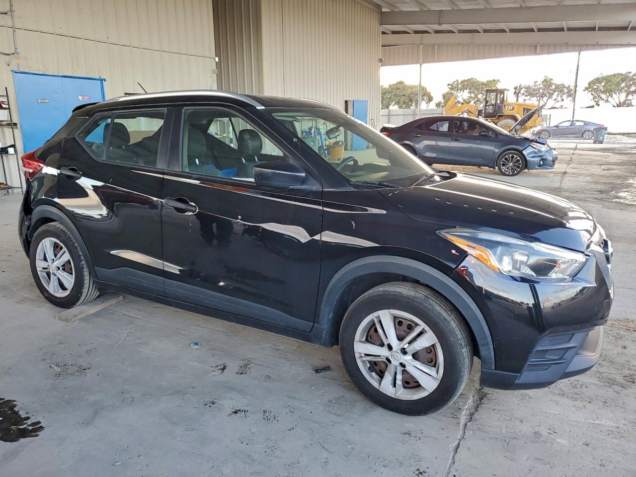 2019 NISSAN KICKS S photo 7