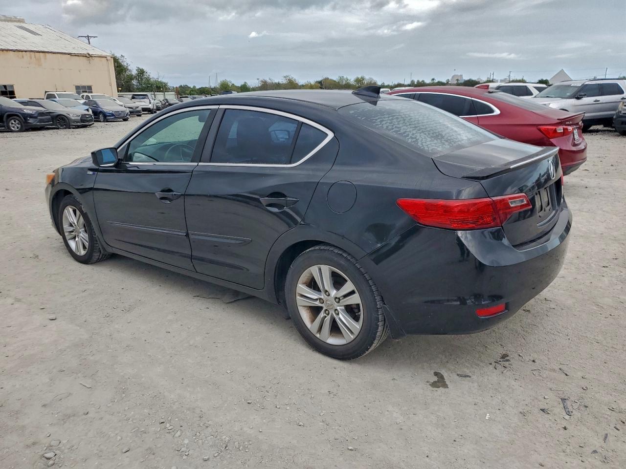 2013 ACURA ILX HYBRID TECH photo 4