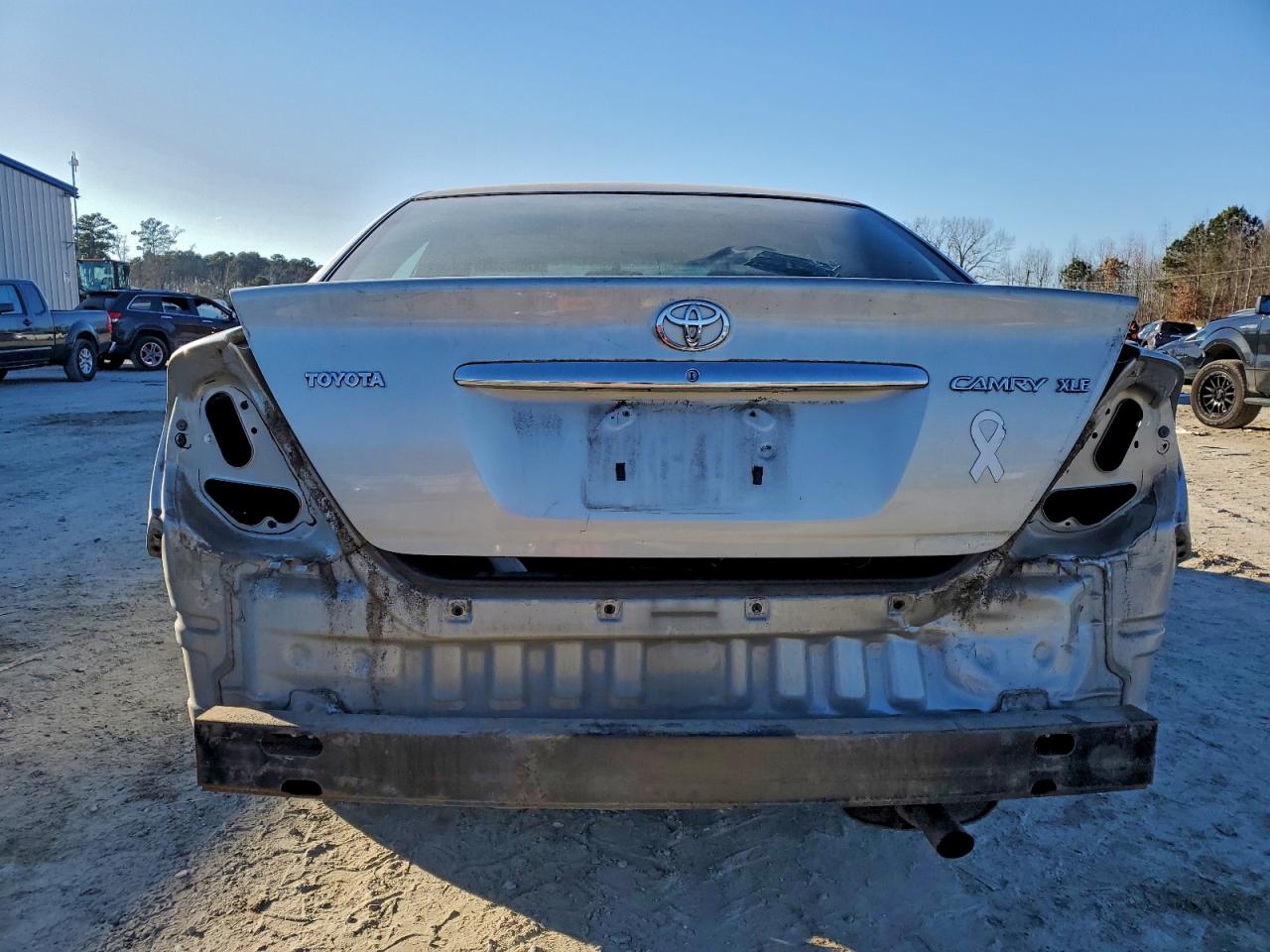 2003 TOYOTA CAMRY LE photo 6
