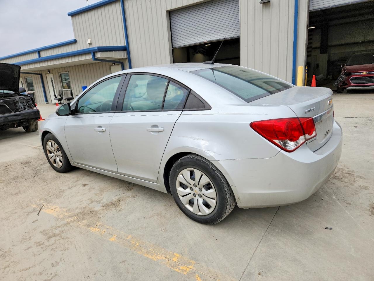 2013 CHEVROLET CRUZE LS photo 4