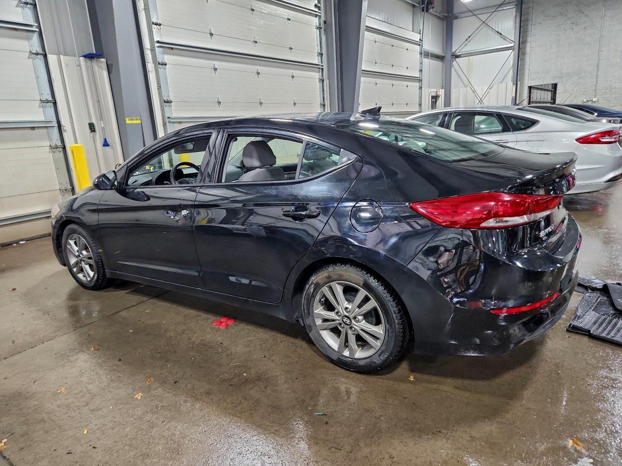 2017 HYUNDAI ELANTRA SE photo 2
