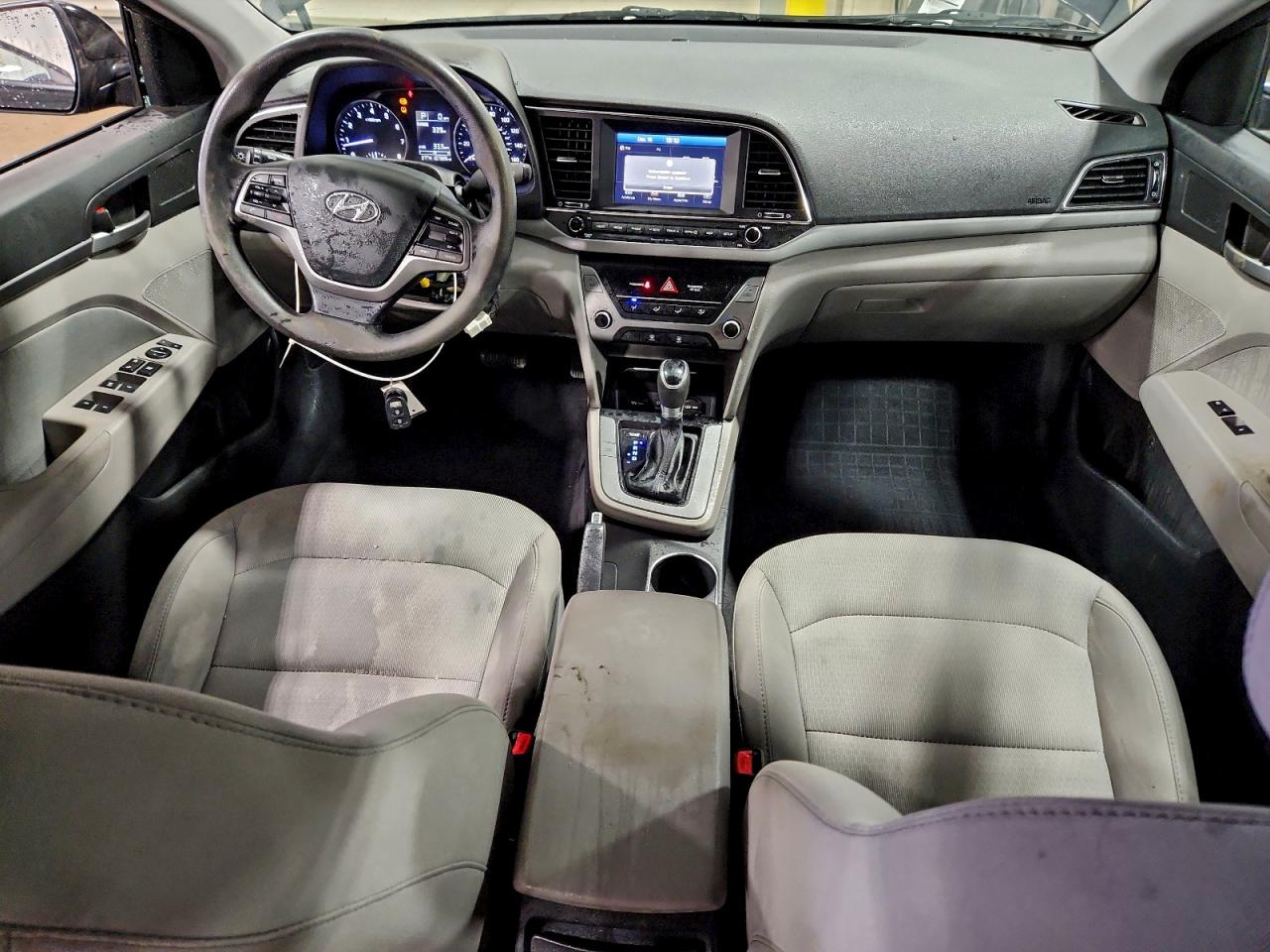 2017 HYUNDAI ELANTRA SE photo 8