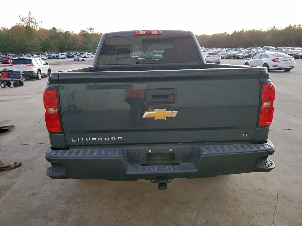2018 CHEVROLET SILVERADO K1500 LT photo 16