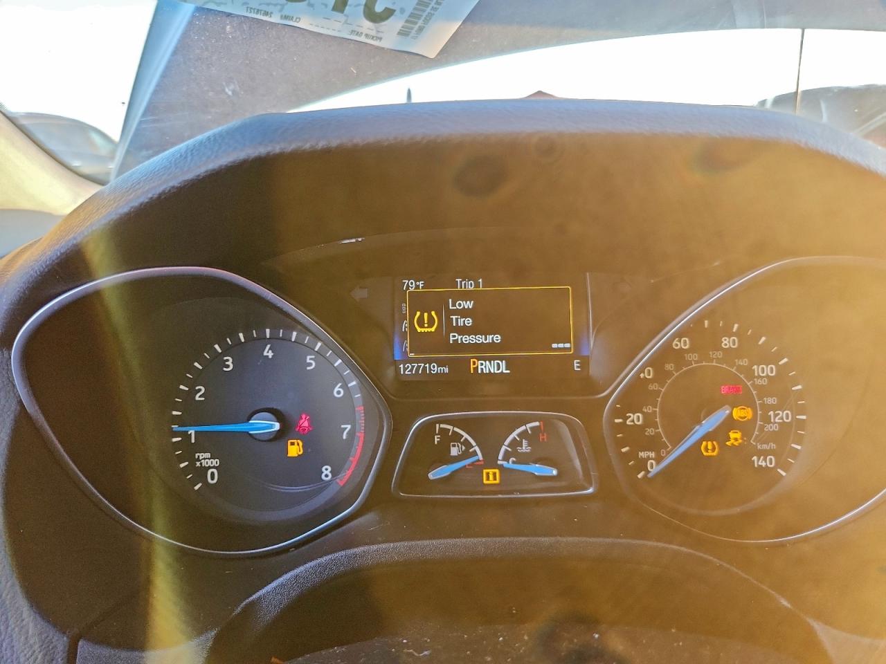 2017 FORD FOCUS SE photo 9