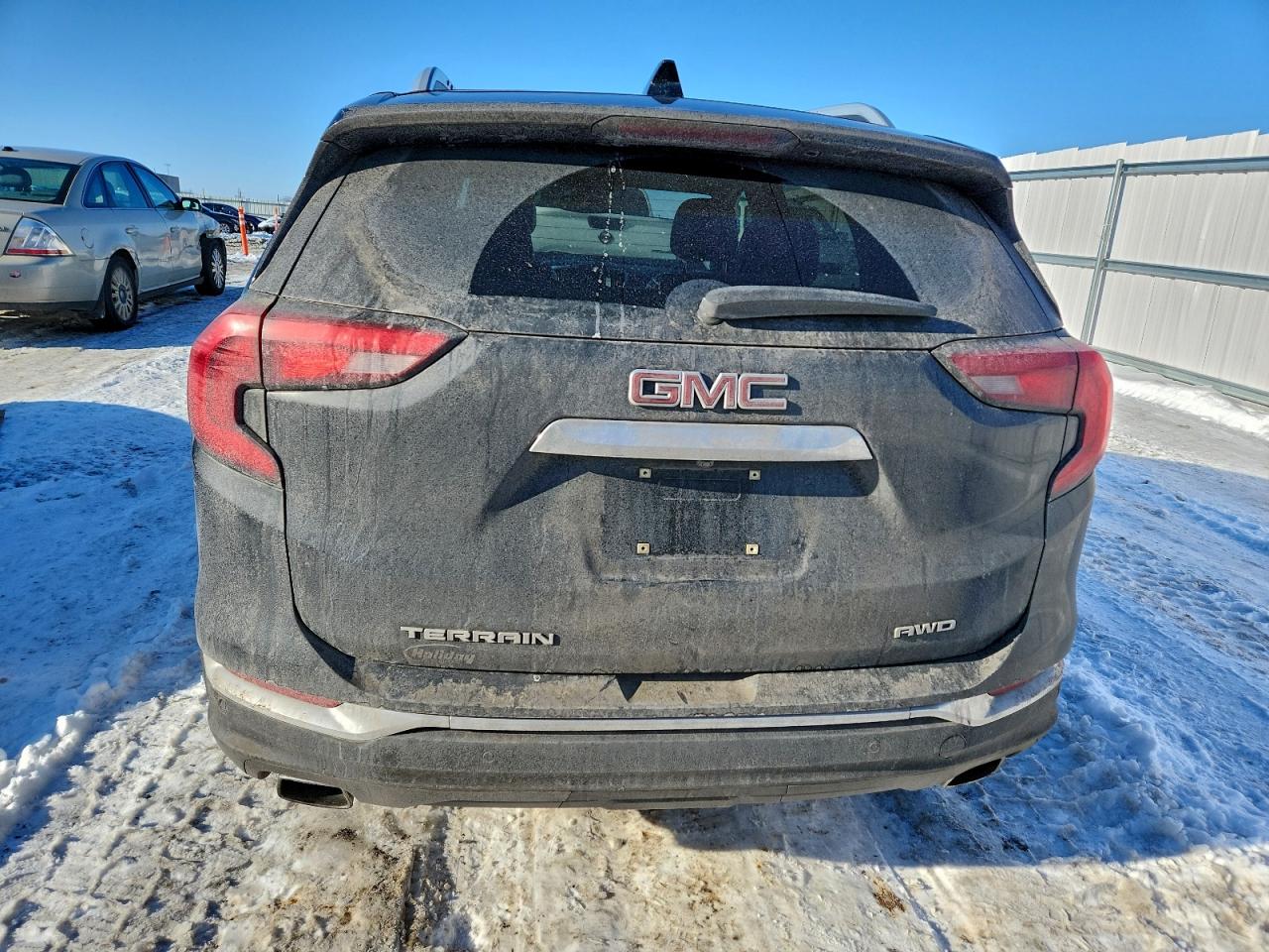 2018 GMC TERRAIN SLT photo 6