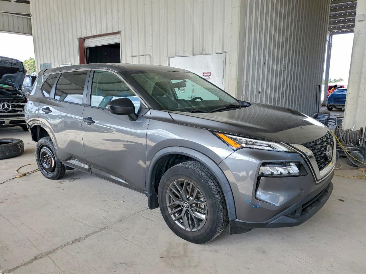 2021 NISSAN ROGUE S photo 7