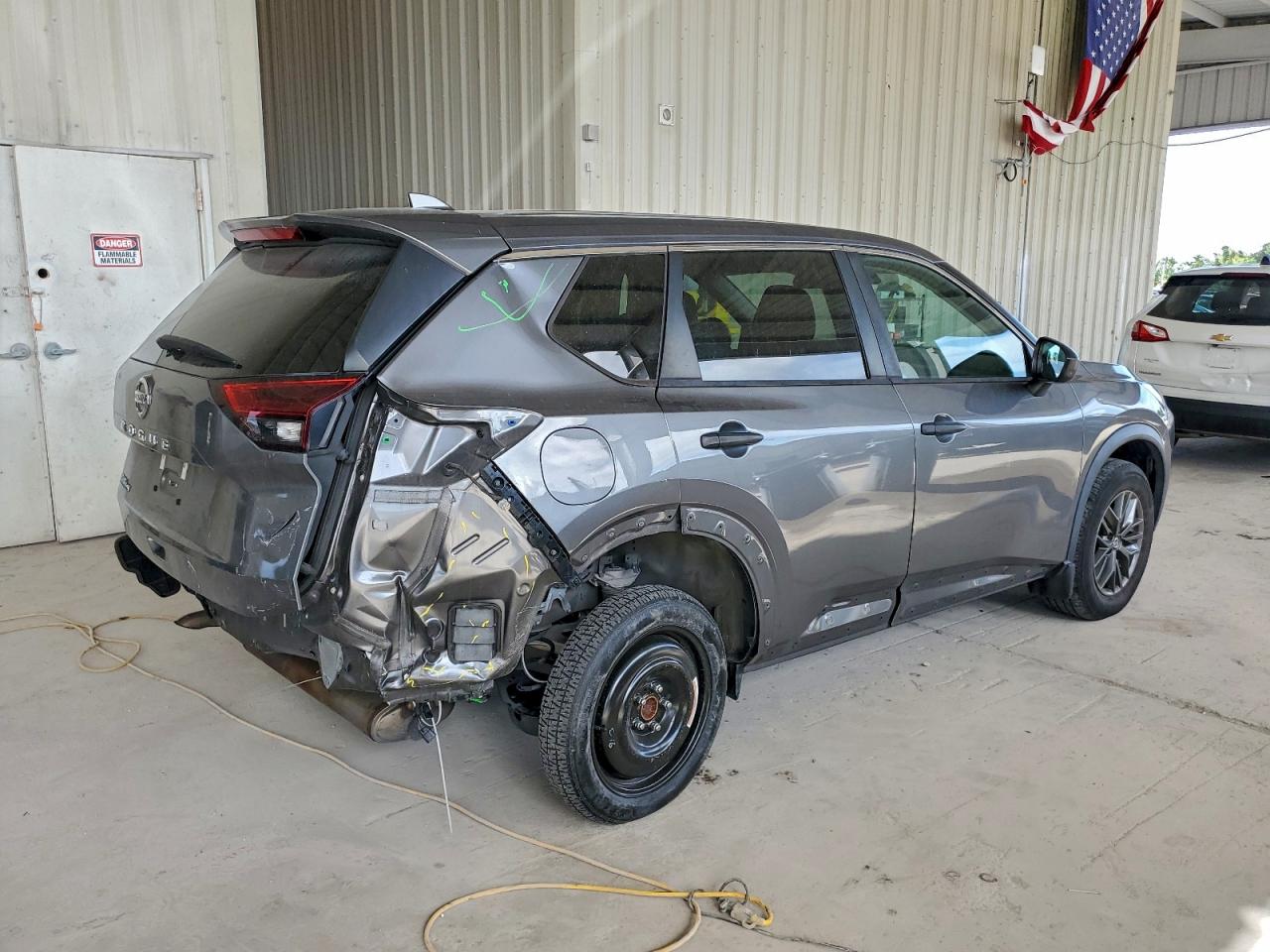 2021 NISSAN ROGUE S photo 5