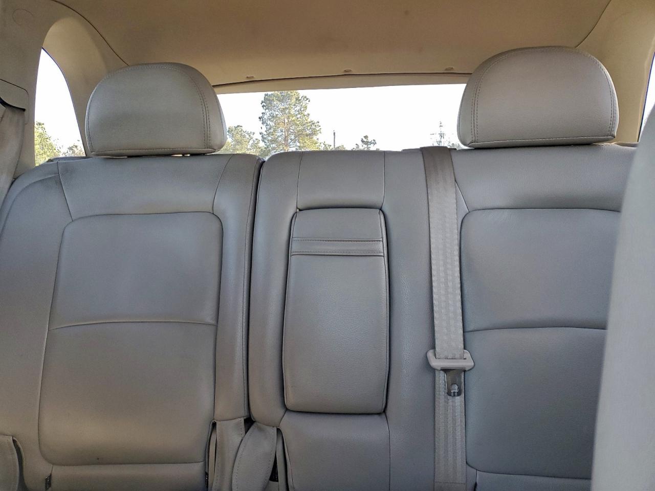 2009 SATURN VUE XR photo 10