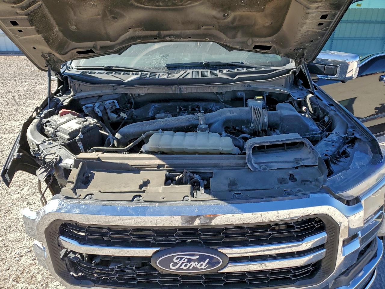2024 FORD F150 LARIAT photo 11