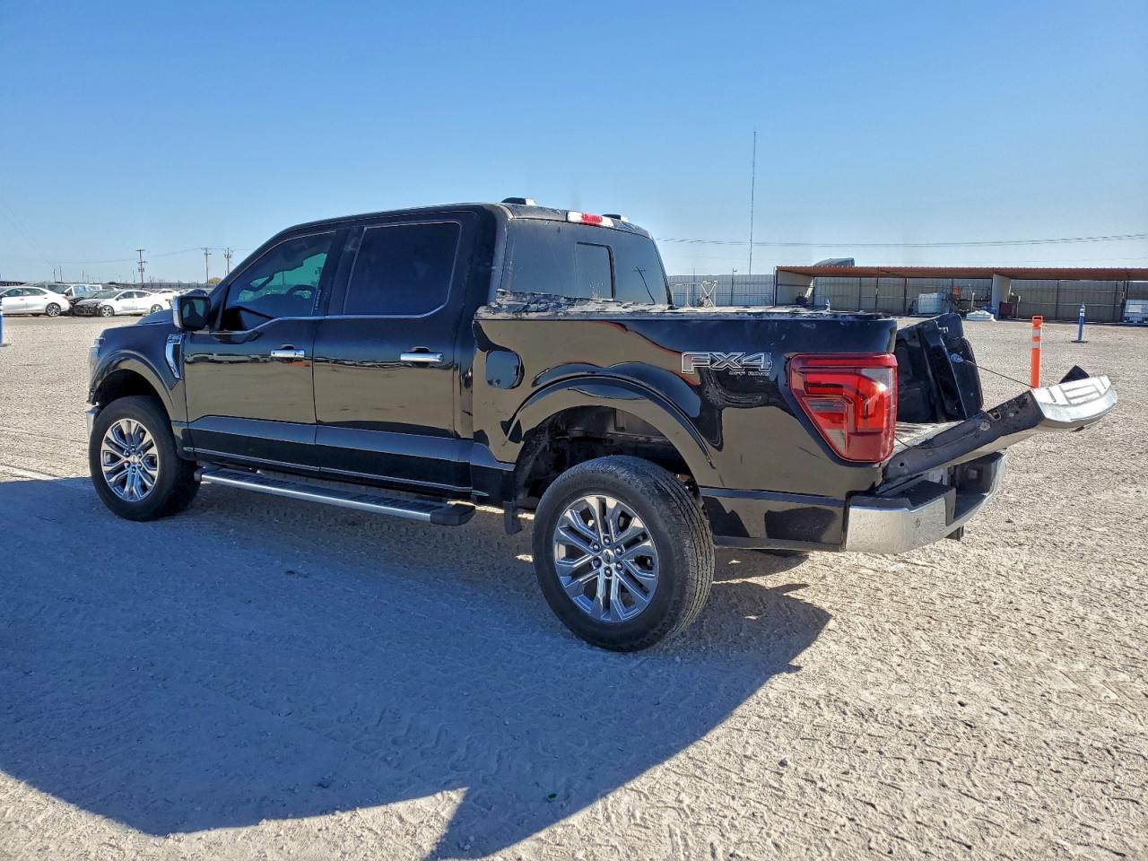 2024 FORD F150 LARIAT photo 2