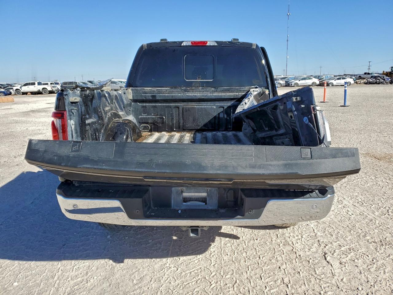 2024 FORD F150 LARIAT photo 6