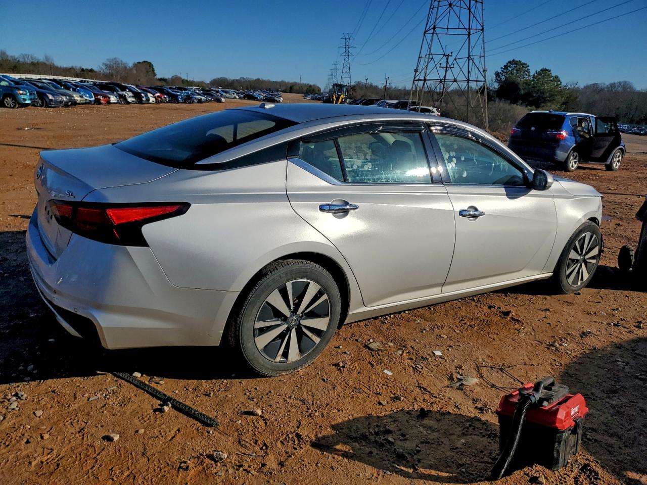 2019 NISSAN ALTIMA SL photo 3