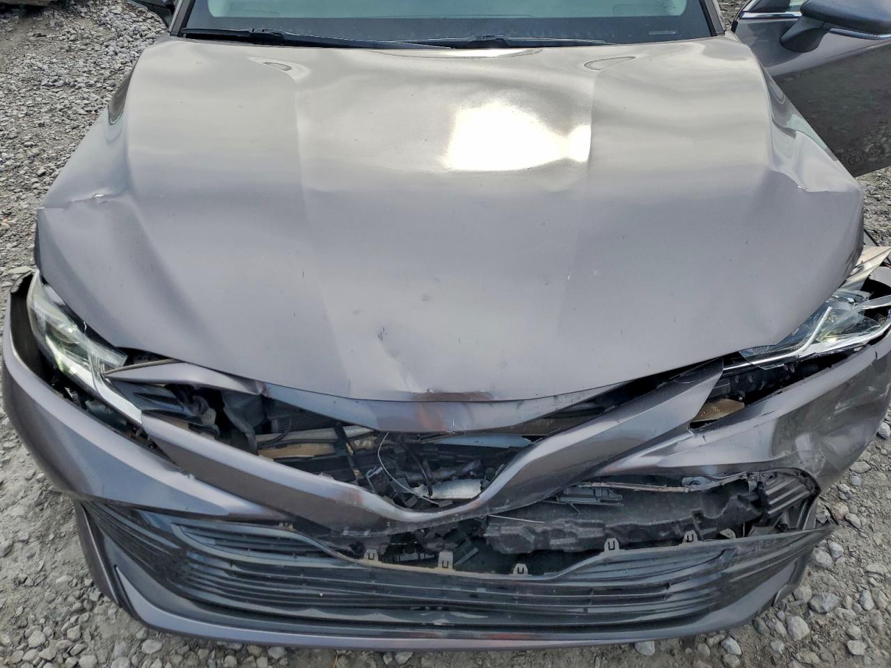 2019 TOYOTA CAMRY L photo 11