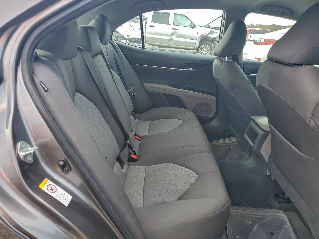 2019 TOYOTA CAMRY L photo 10