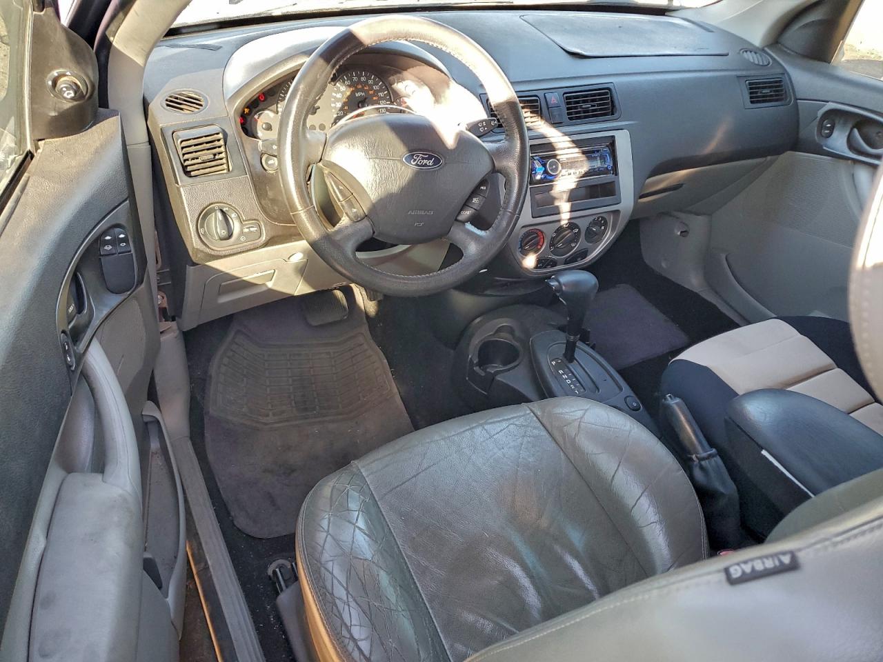 2006 FORD FOCUS ZX3 photo 8