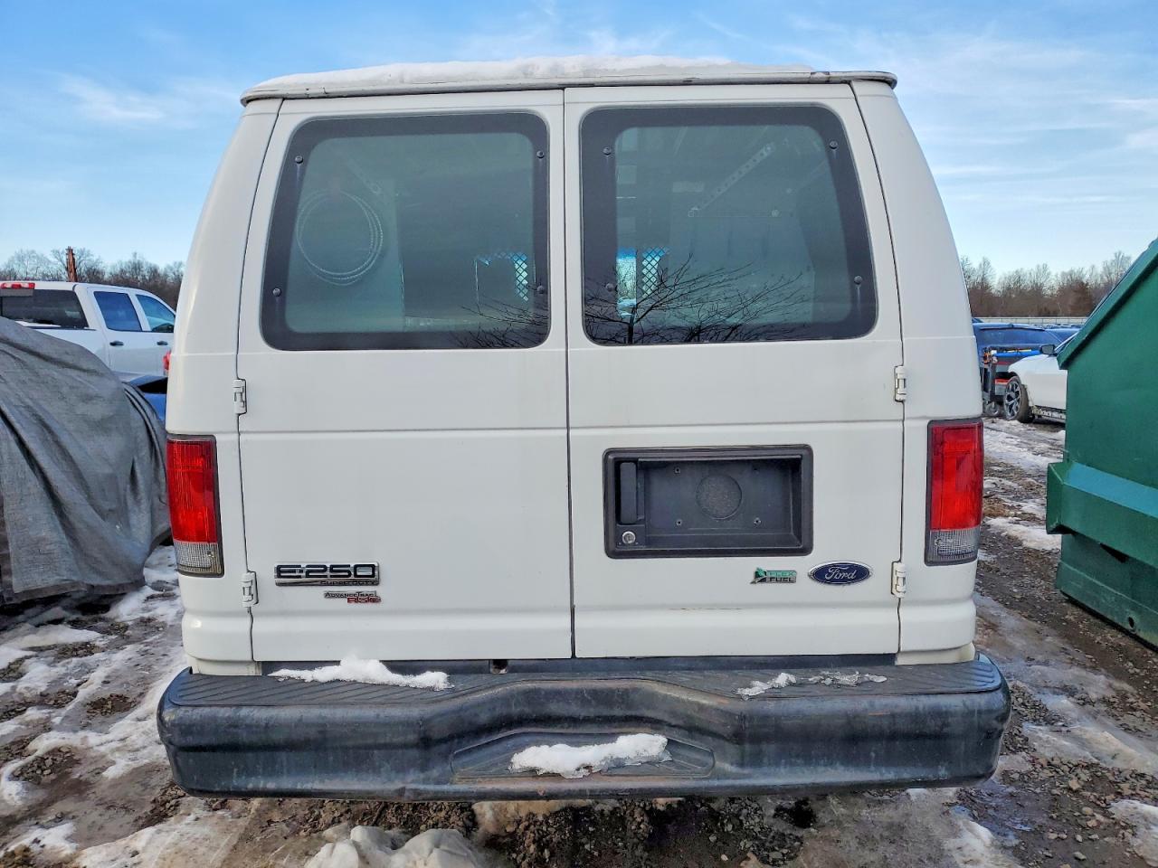 2011 FORD ECONOLINE E250 VAN photo 6