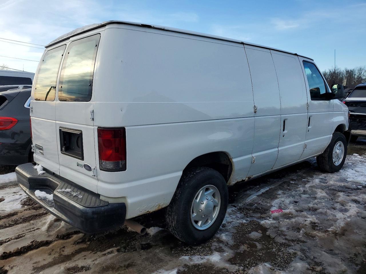 2011 FORD ECONOLINE E250 VAN photo 3