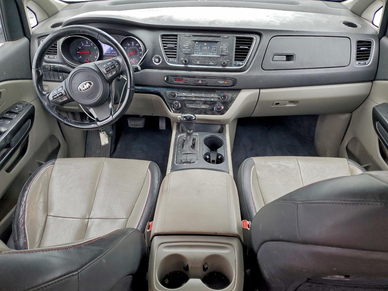 2016 KIA SEDONA LX photo 15