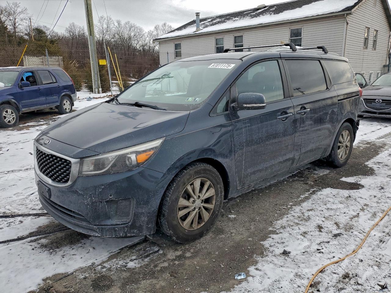 2016 KIA SEDONA