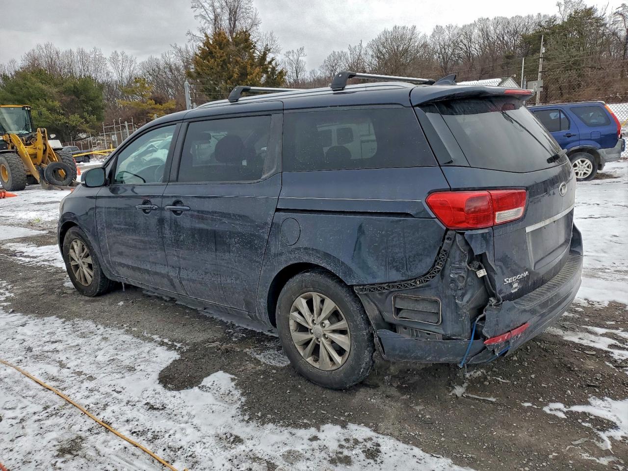 2016 KIA SEDONA LX photo 3