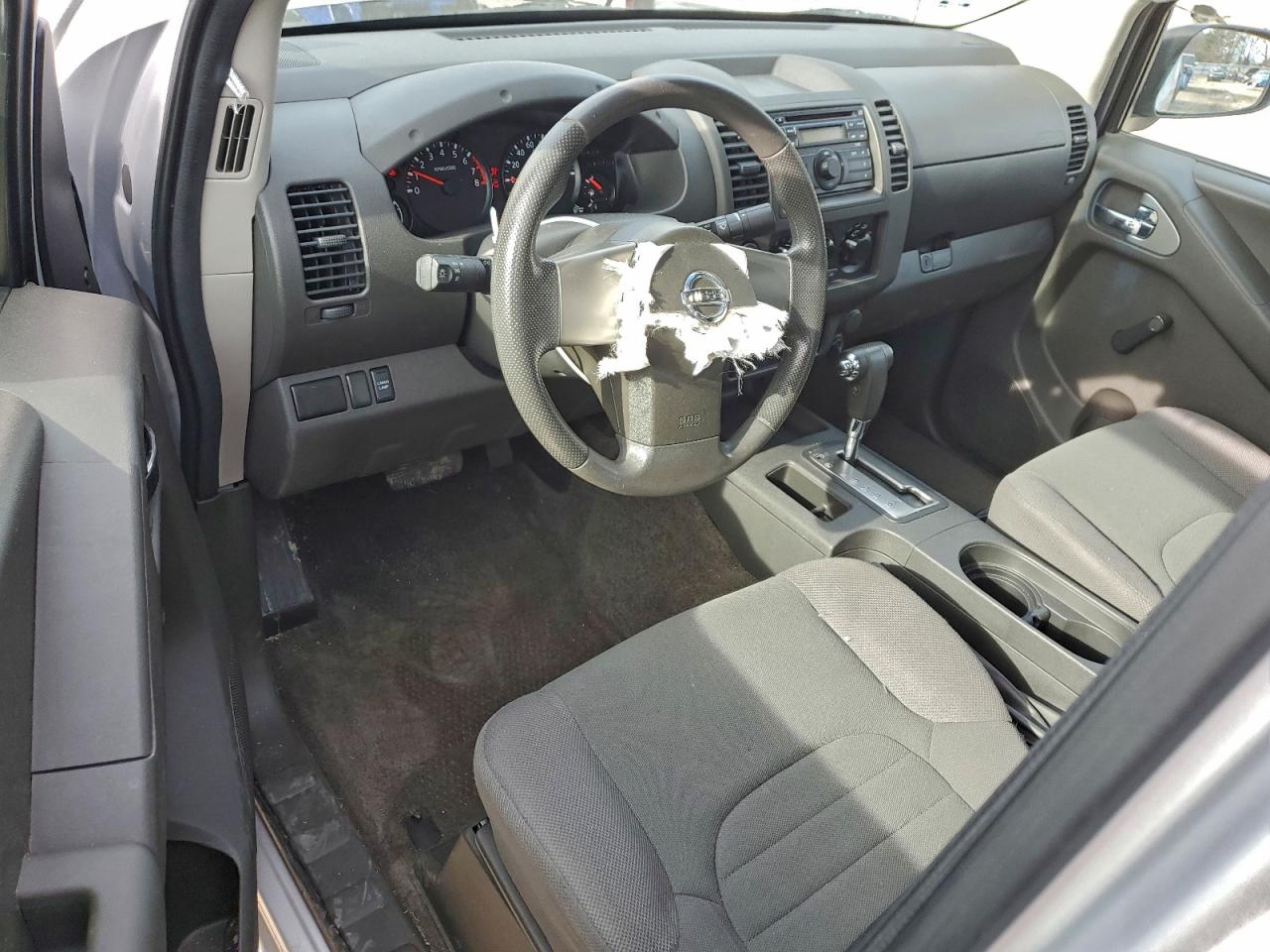 2010 NISSAN FRONTIER KING CAB SE photo 15