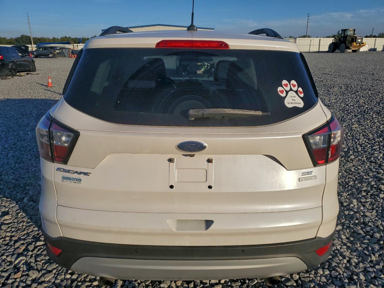 2017 FORD ESCAPE SE photo 21