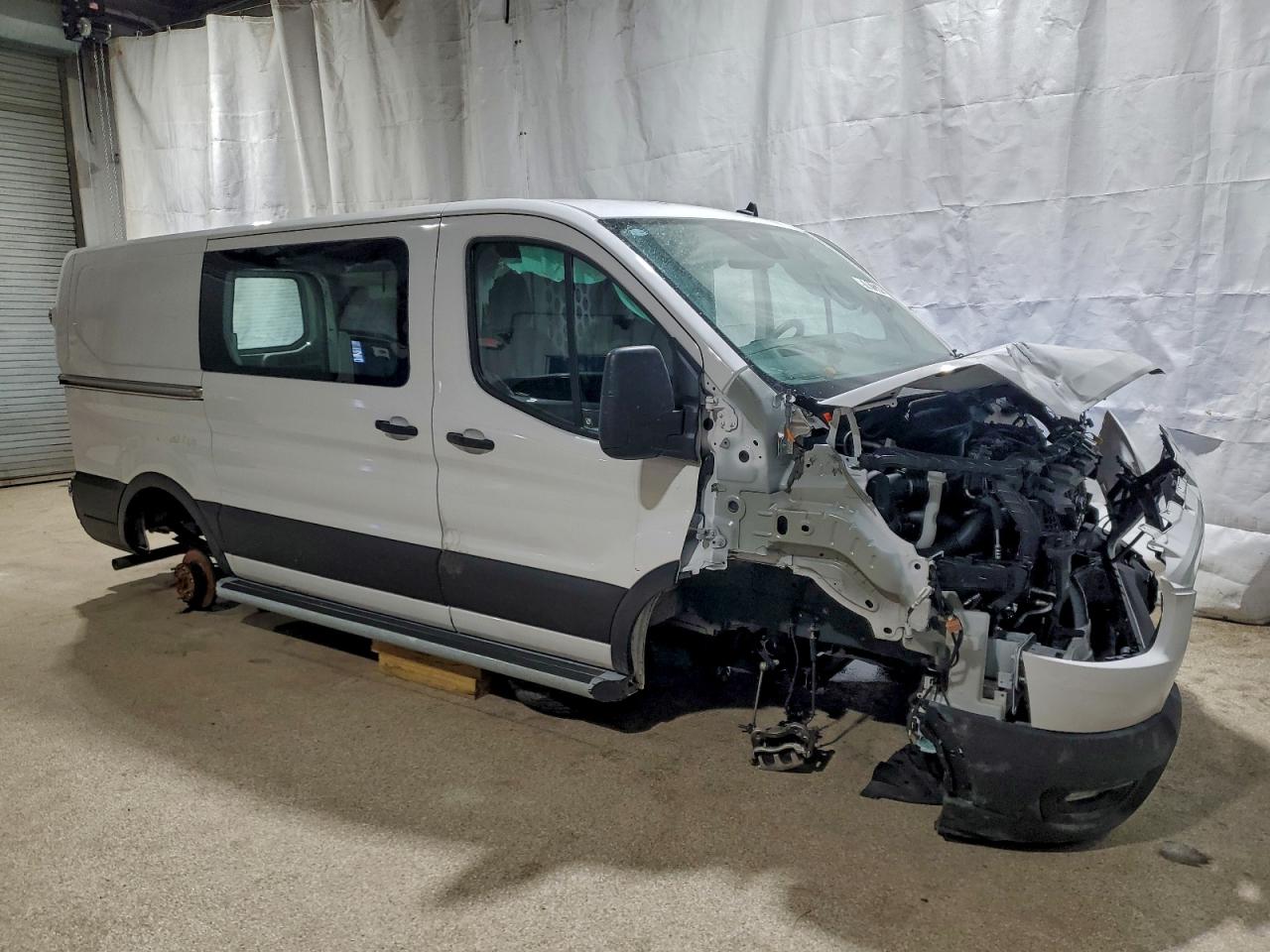 2025 FORD TRANSIT T-250 photo 10