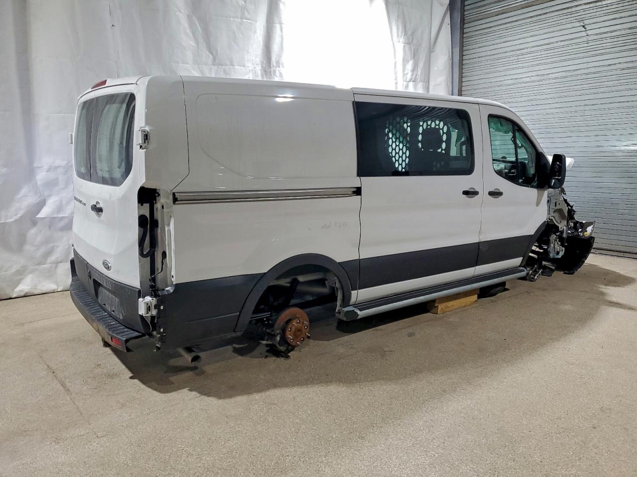 2025 FORD TRANSIT T-250 photo 7