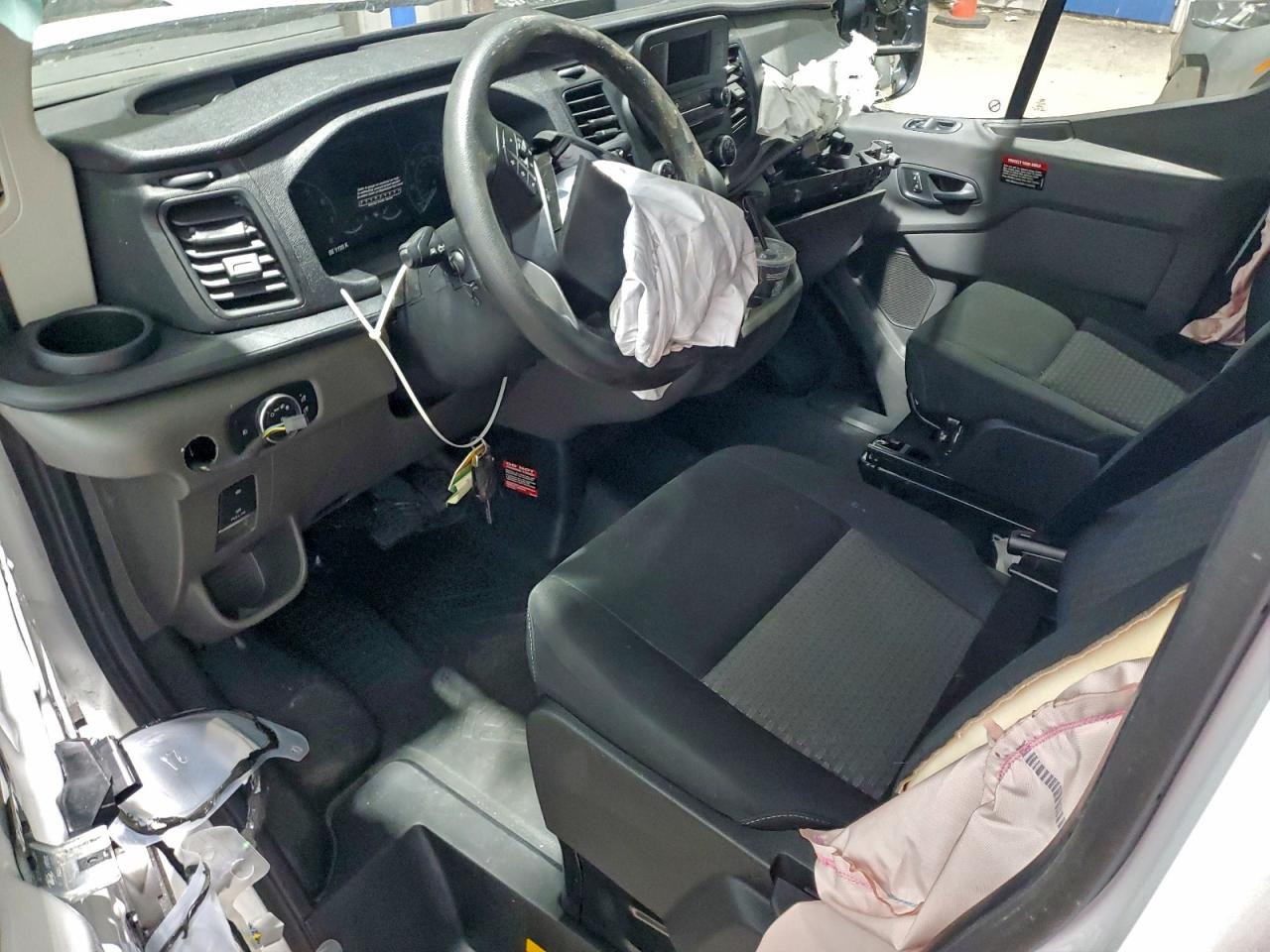 2025 FORD TRANSIT T-250 photo 22