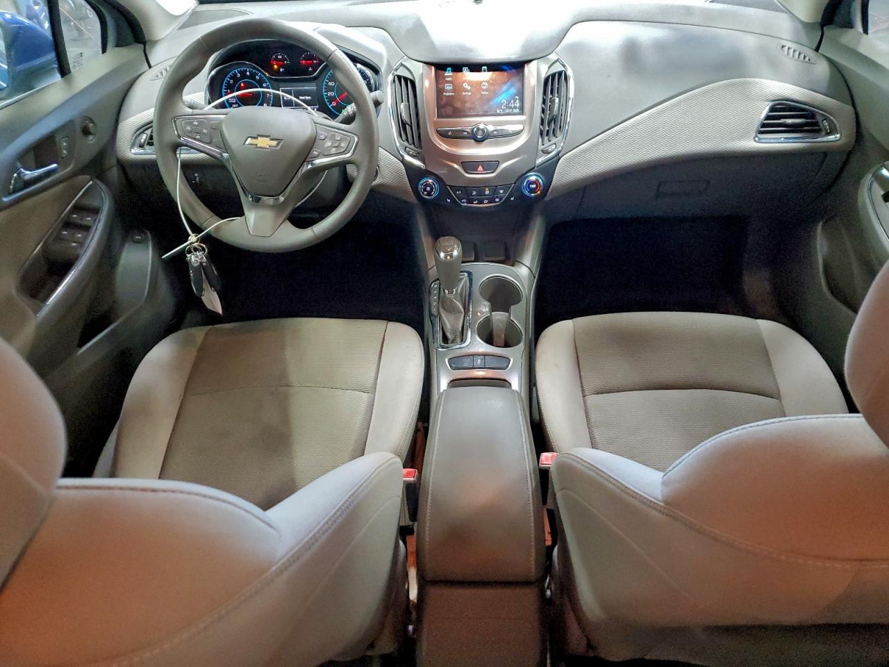 2016 CHEVROLET CRUZE LT photo 8